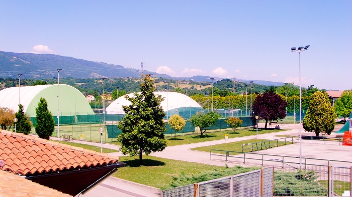 AREA TENNIS  1