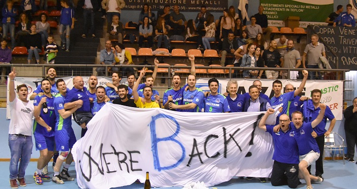 pLAY OFF 8